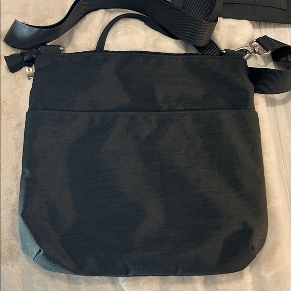 Baggallini Big Zipper Dark Gray Crossbody Bag with Removable Wristlet - Picture 6 of 9